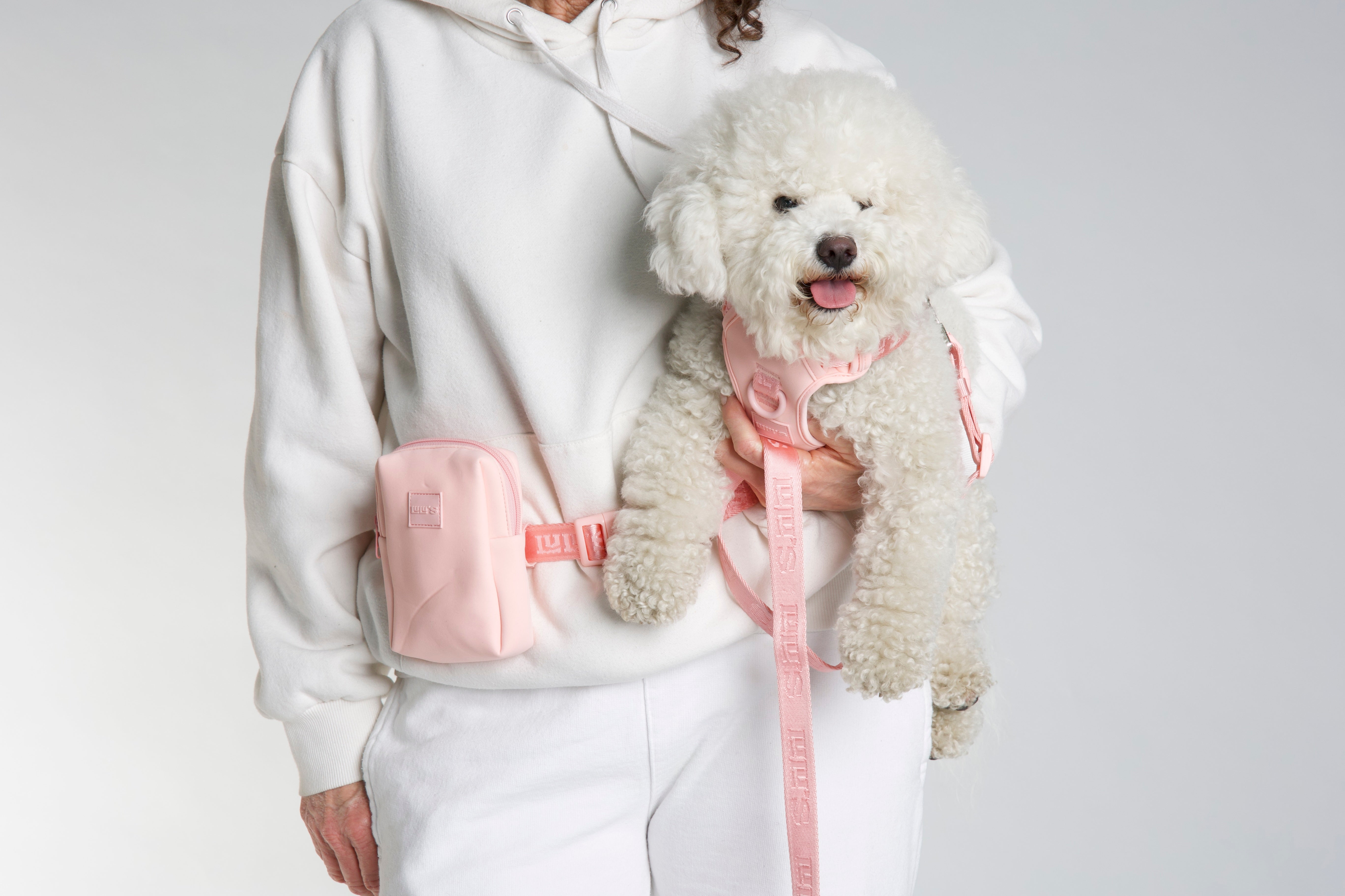 hands-free walking bundle – vertical pouch edition (thick leash).