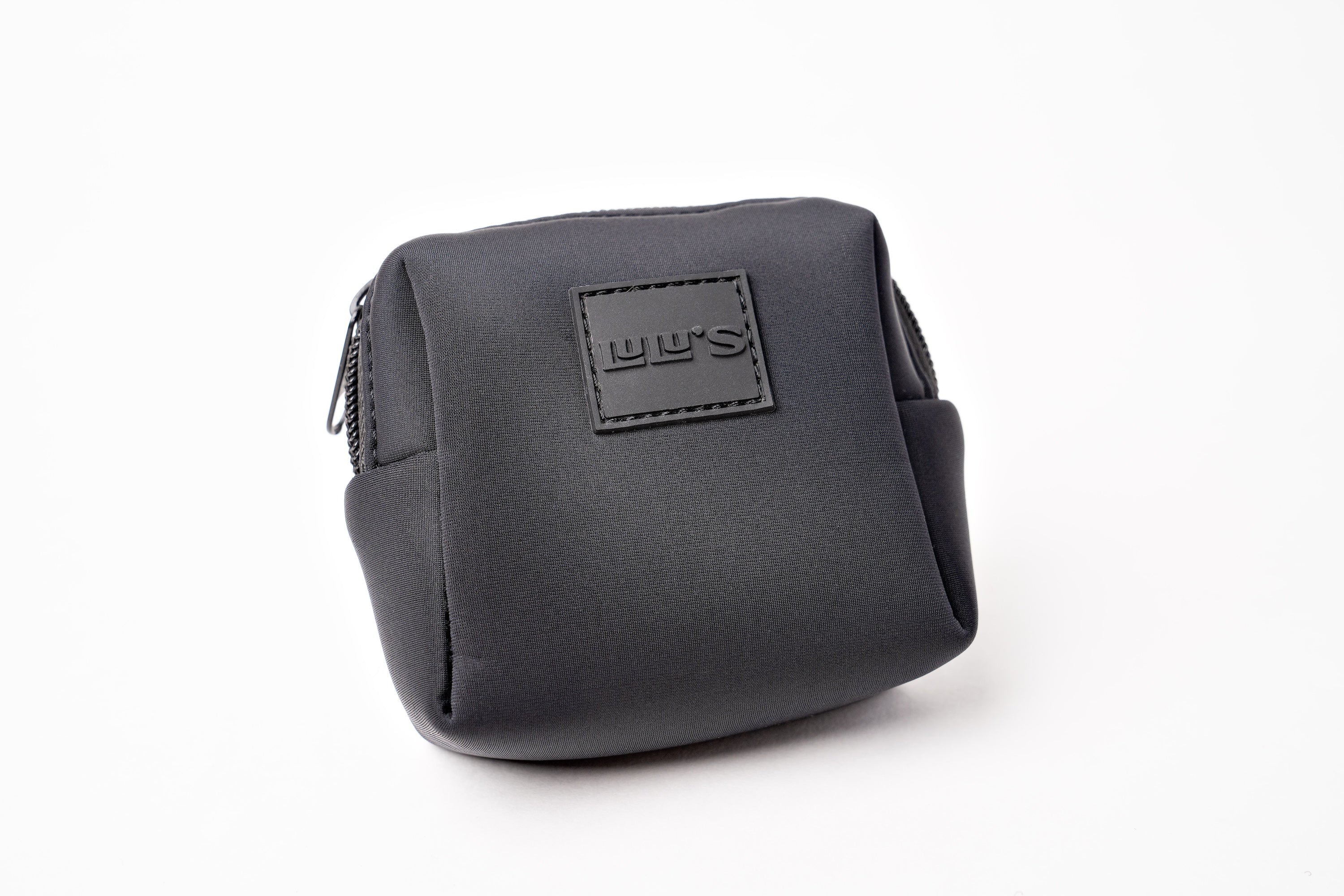mini pouch.